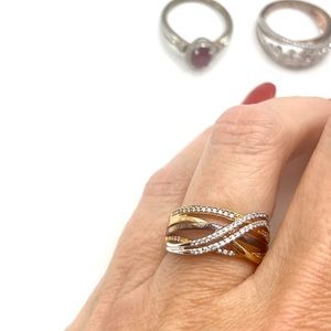 Sterling Silver & Crystals Ring.